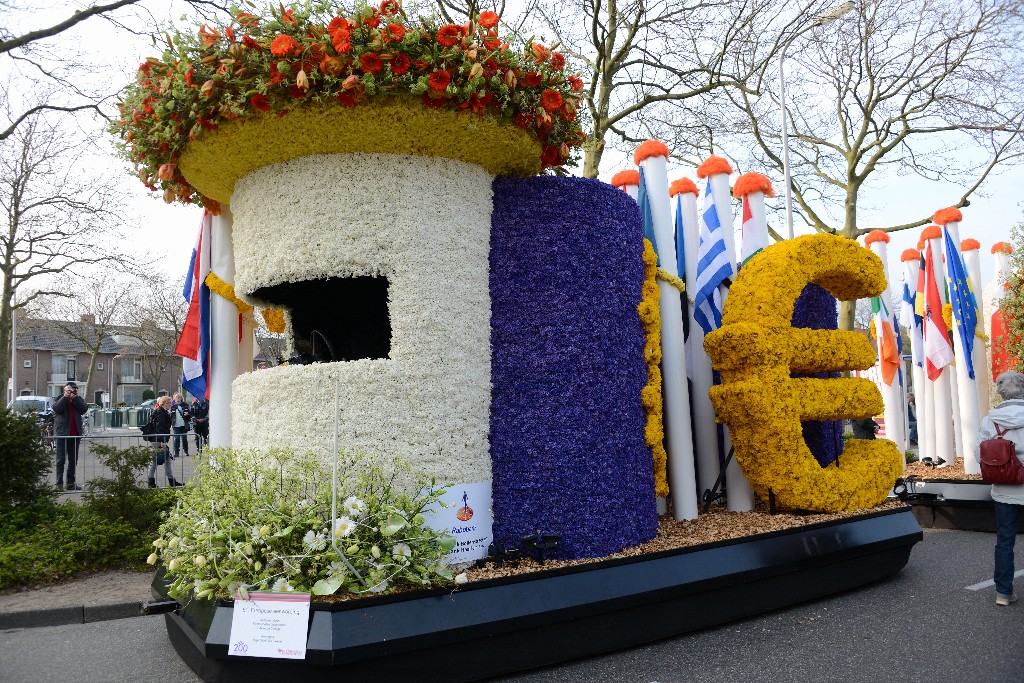 ../Images/Bloemencorso 2015 050.jpg